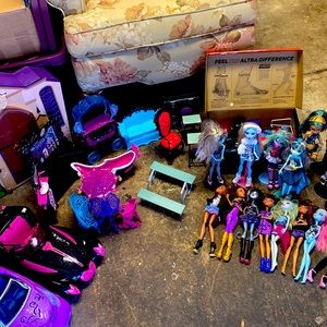 Monster High School and Doll Huge Lot